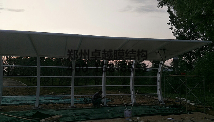 鄭州西三環膜結構車棚