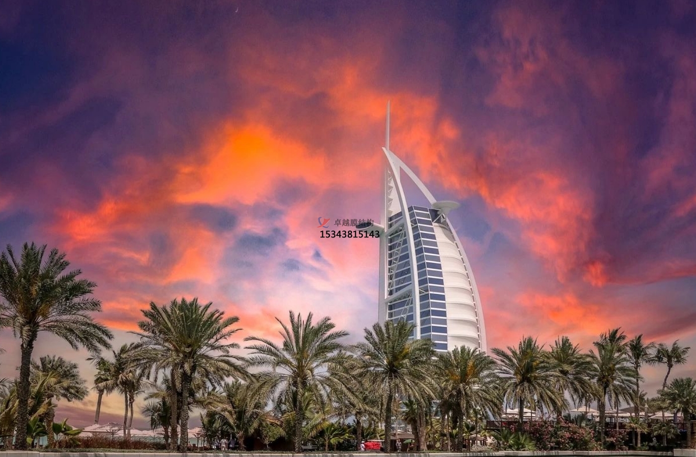 ?？谏虡I(yè)廣場膜結(jié)構(gòu)——?？谀そY(jié)構(gòu)公司專業(yè)廠家